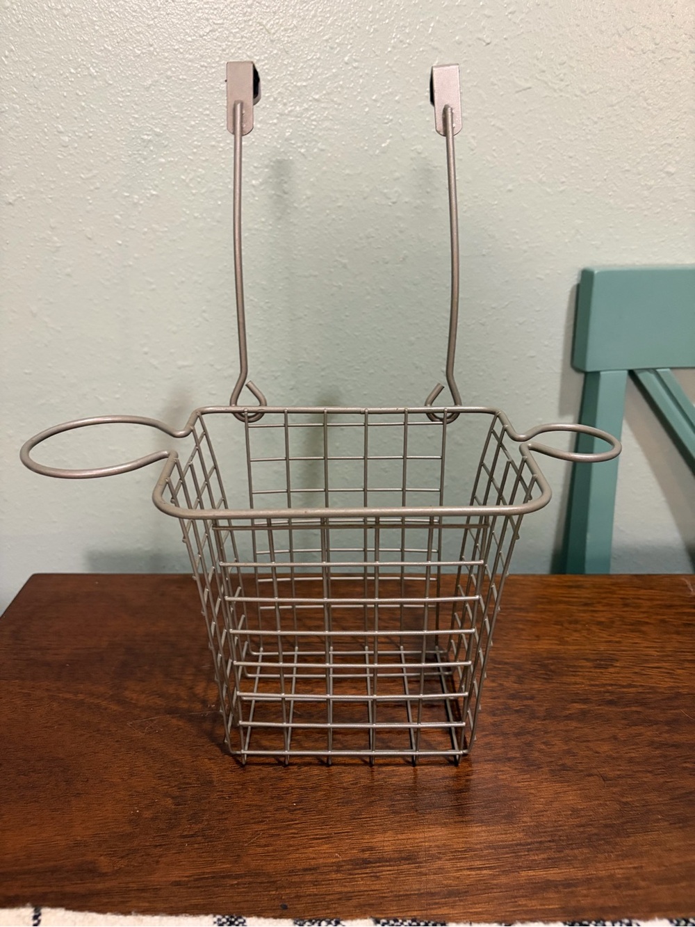 Metal Hanging Tool Organizer Basket in Gray